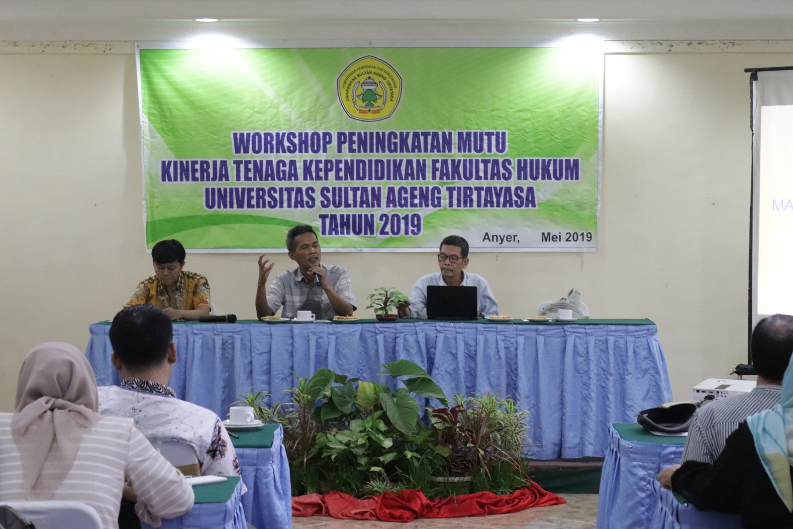 FH Untirta Adakan Workshop Peningkatan Pelayanan Tenaga Kependidikan Berbasis Teknologi Informasi